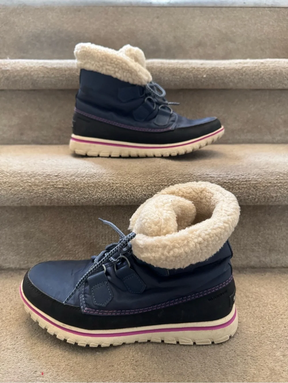 Sorel Navy and Cream Sherpa-Lined Winter Lace-Up Boots